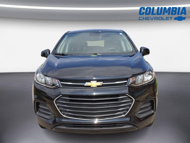 Used 2022 Chevrolet Trax LS w/ Tint and Cruise Package AWD/4WD image 7