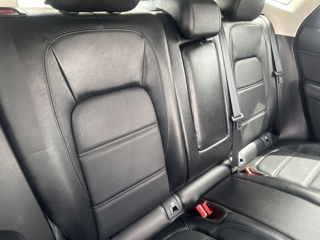Used 2020 Jaguar E-PACE AWD/4WD image 30