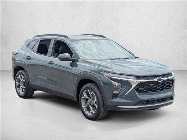 New 2026 Chevrolet Trax LT w/ Driver Confidence Package FWD image 5