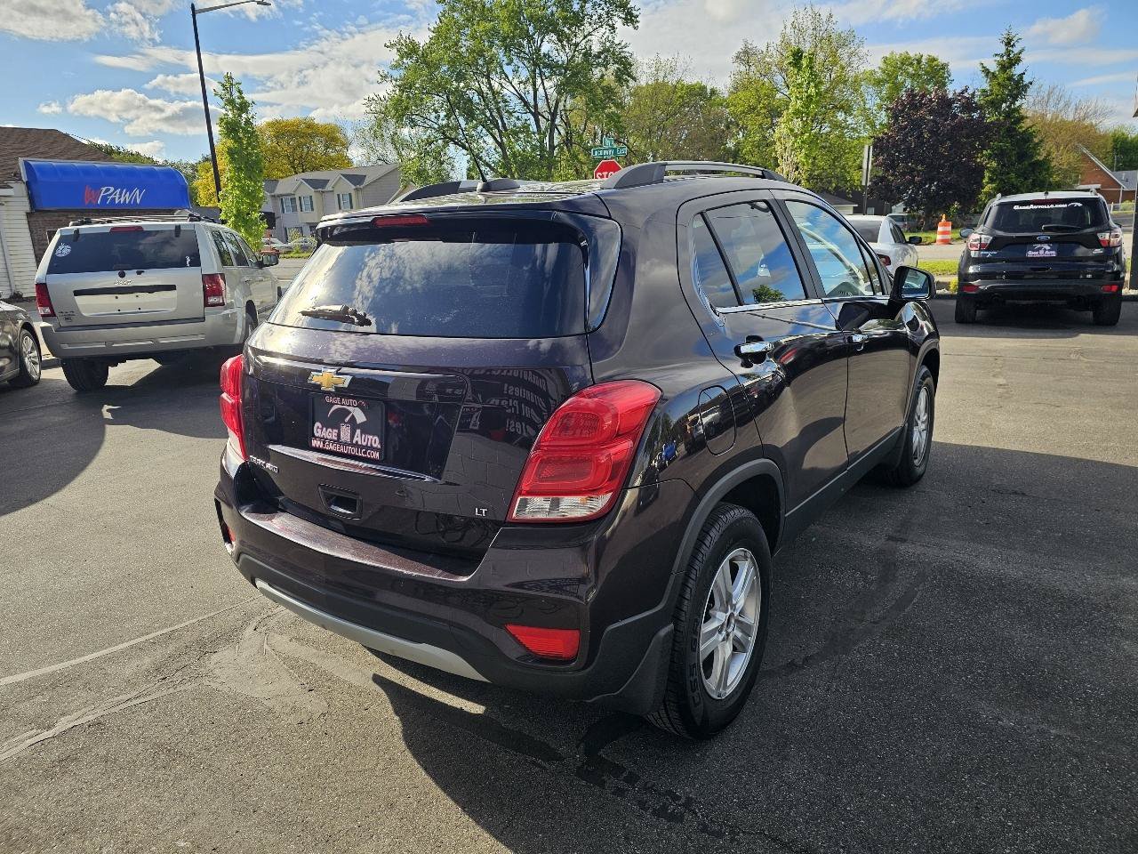 Used 2020 Chevrolet Trax LT w/ LT Convenience Package AWD/4WD image 11