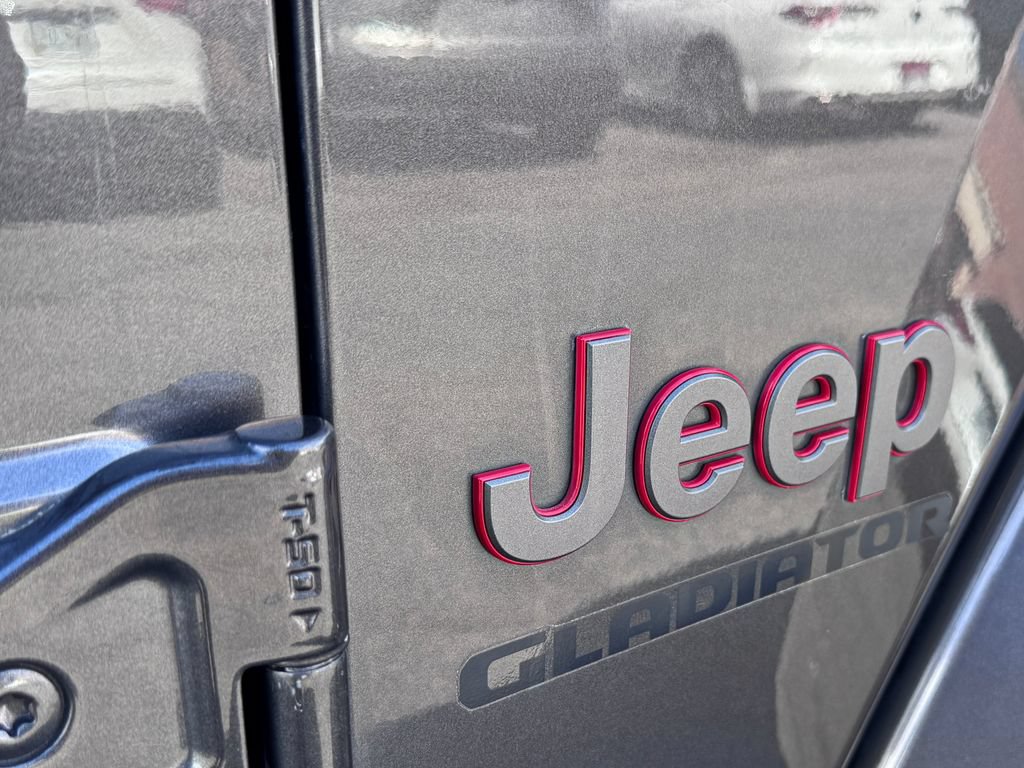 Used 2020 Jeep Gladiator Rubicon AWD/4WD image 5