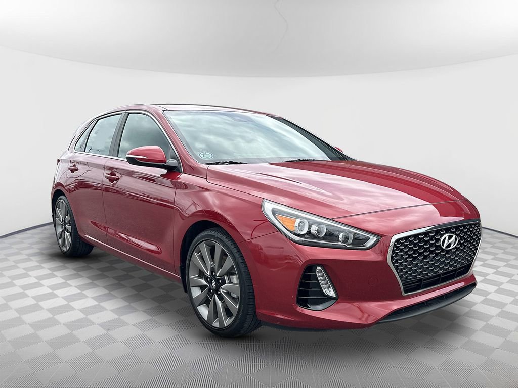 Used 2018 Hyundai Elantra GT Sport FWD image 2