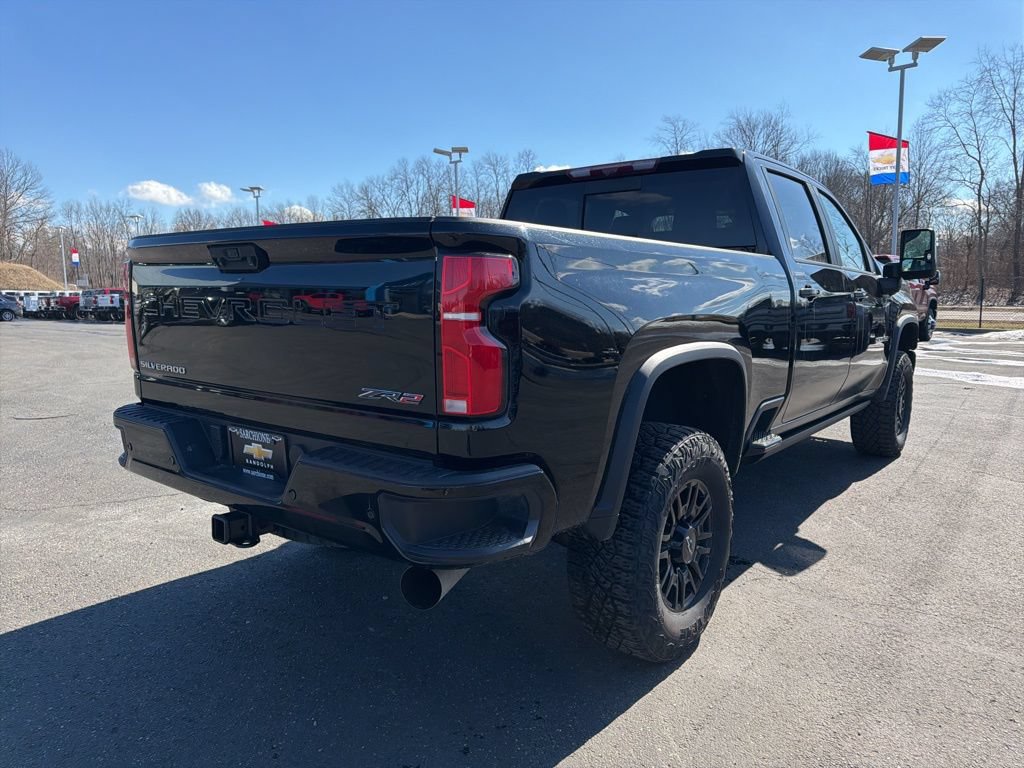 Used 2024 Chevrolet Silverado 2500 ZR2 w/ Technology Package AWD/4WD image 35