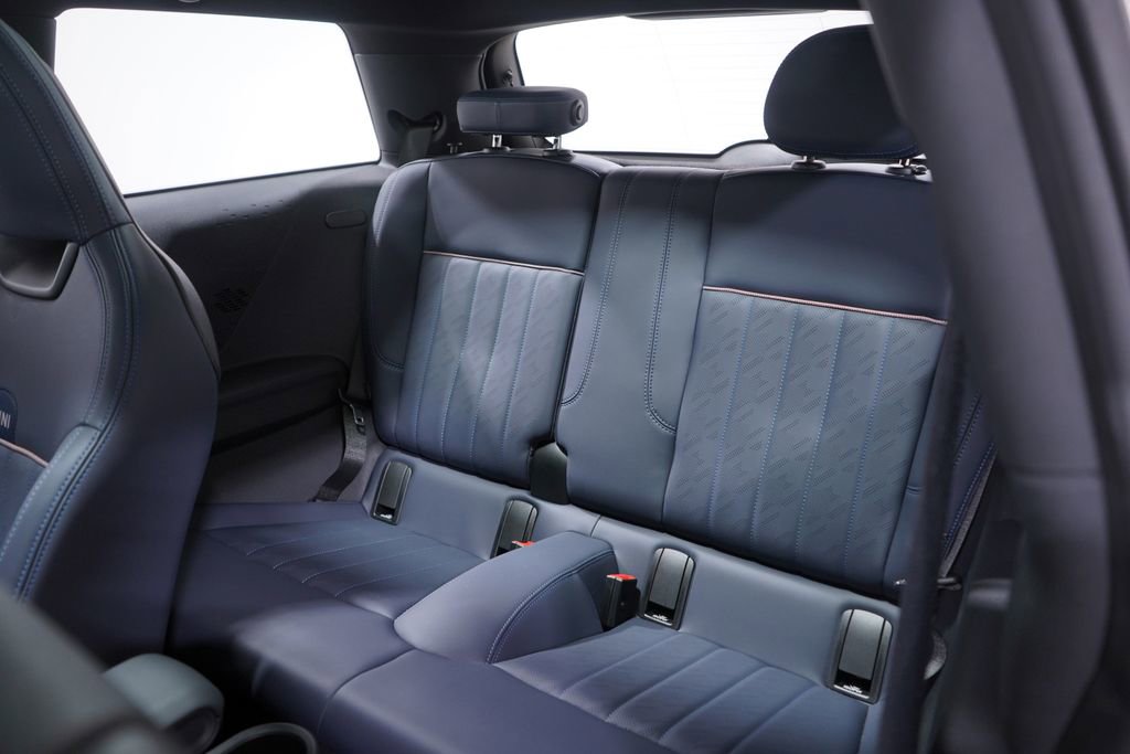 Used 2025 MINI Cooper S image 9