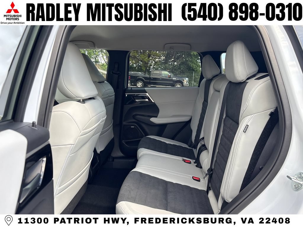 New 2026 Mitsubishi Outlander SE AWD/4WD image 12