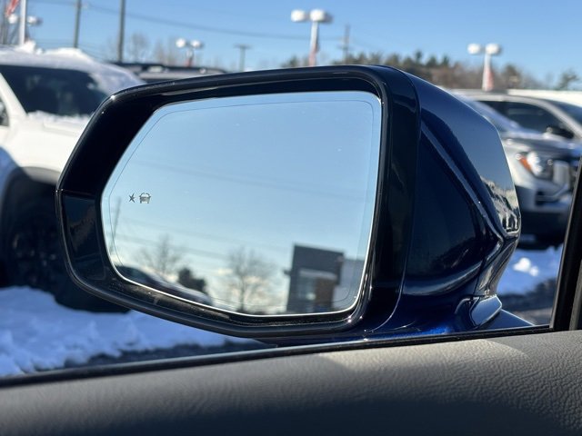 Used 2023 Cadillac XT6 Premium Luxury image 34