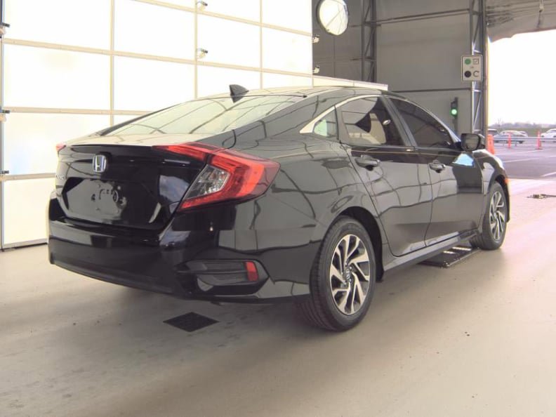 Used 2018 Honda Civic EX image 5