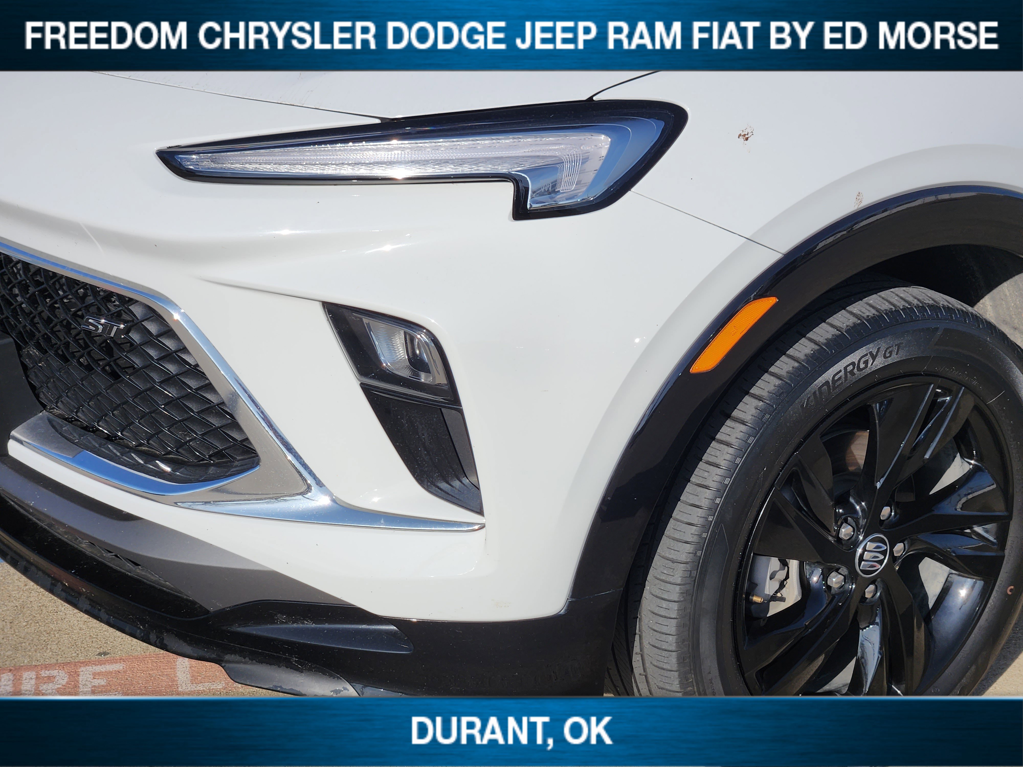 Used 2024 Buick Encore GX Sport Touring image 6