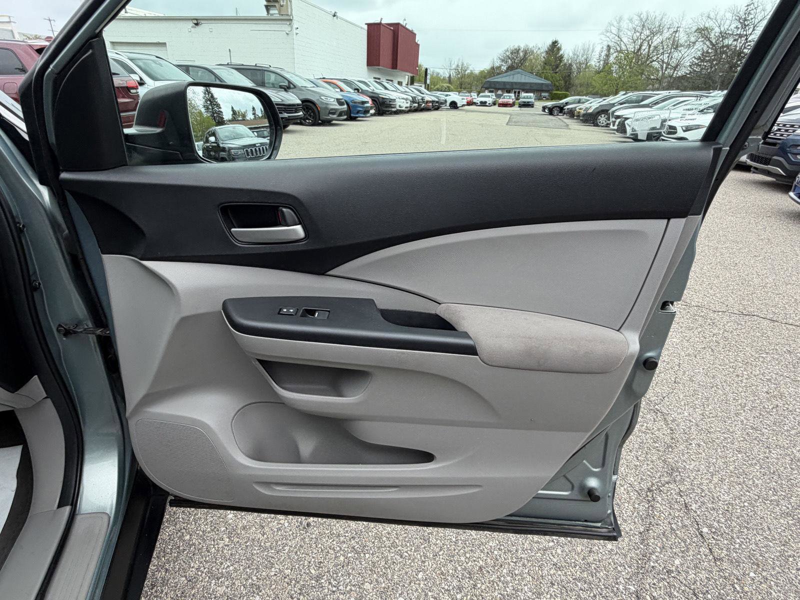 Used 2012 Honda CR-V LX image 25