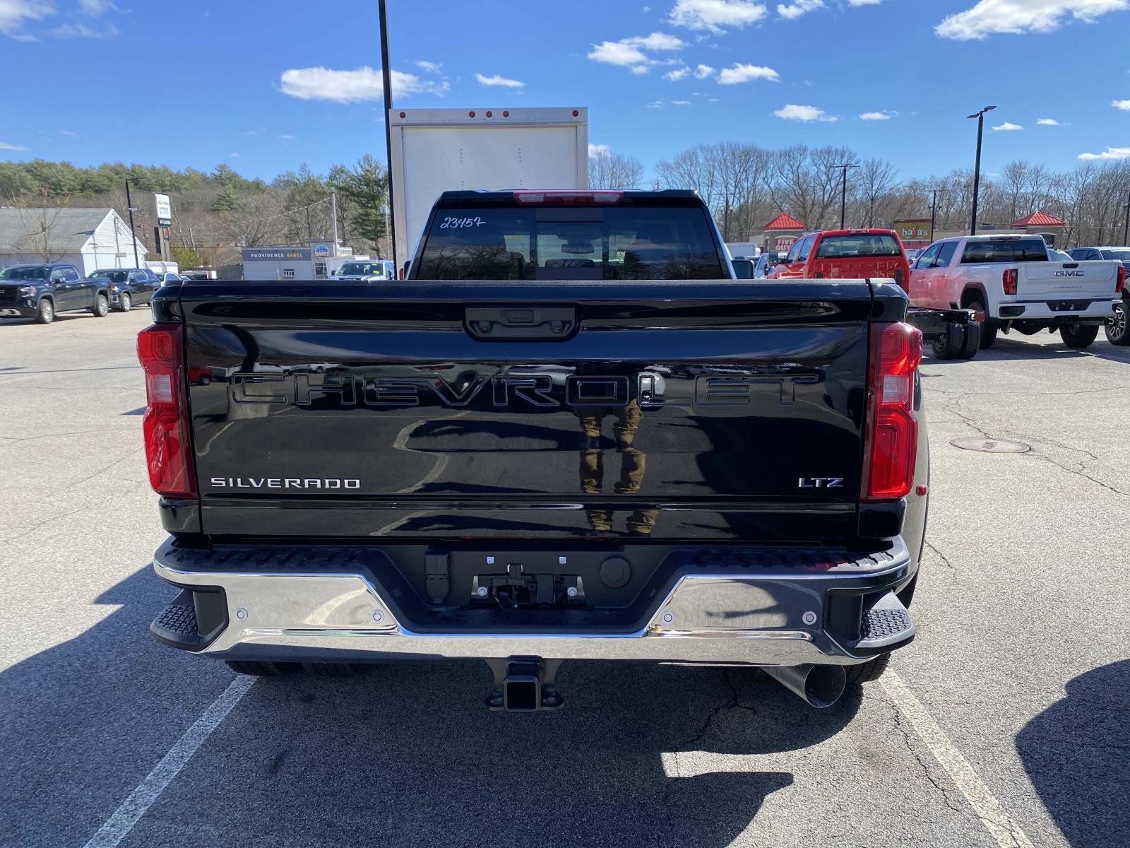 New 2026 Chevrolet Silverado 3500 LTZ w/ LTZ Plus Package AWD/4WD image 5