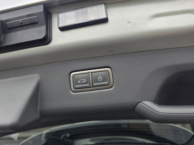 New 2026 Kia EV9 Land image 2