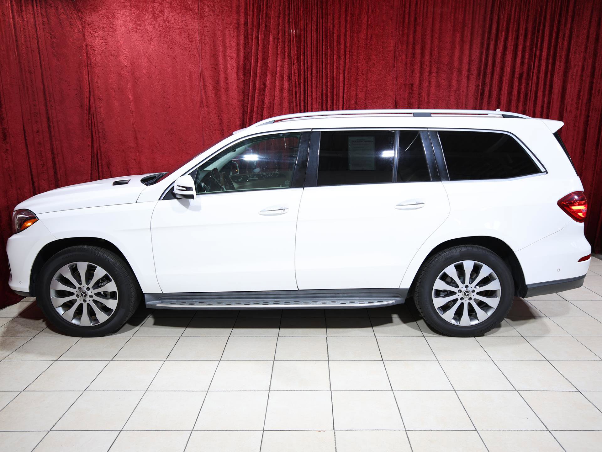 Used 2017 Mercedes-Benz GLS 450 4MATIC image 4