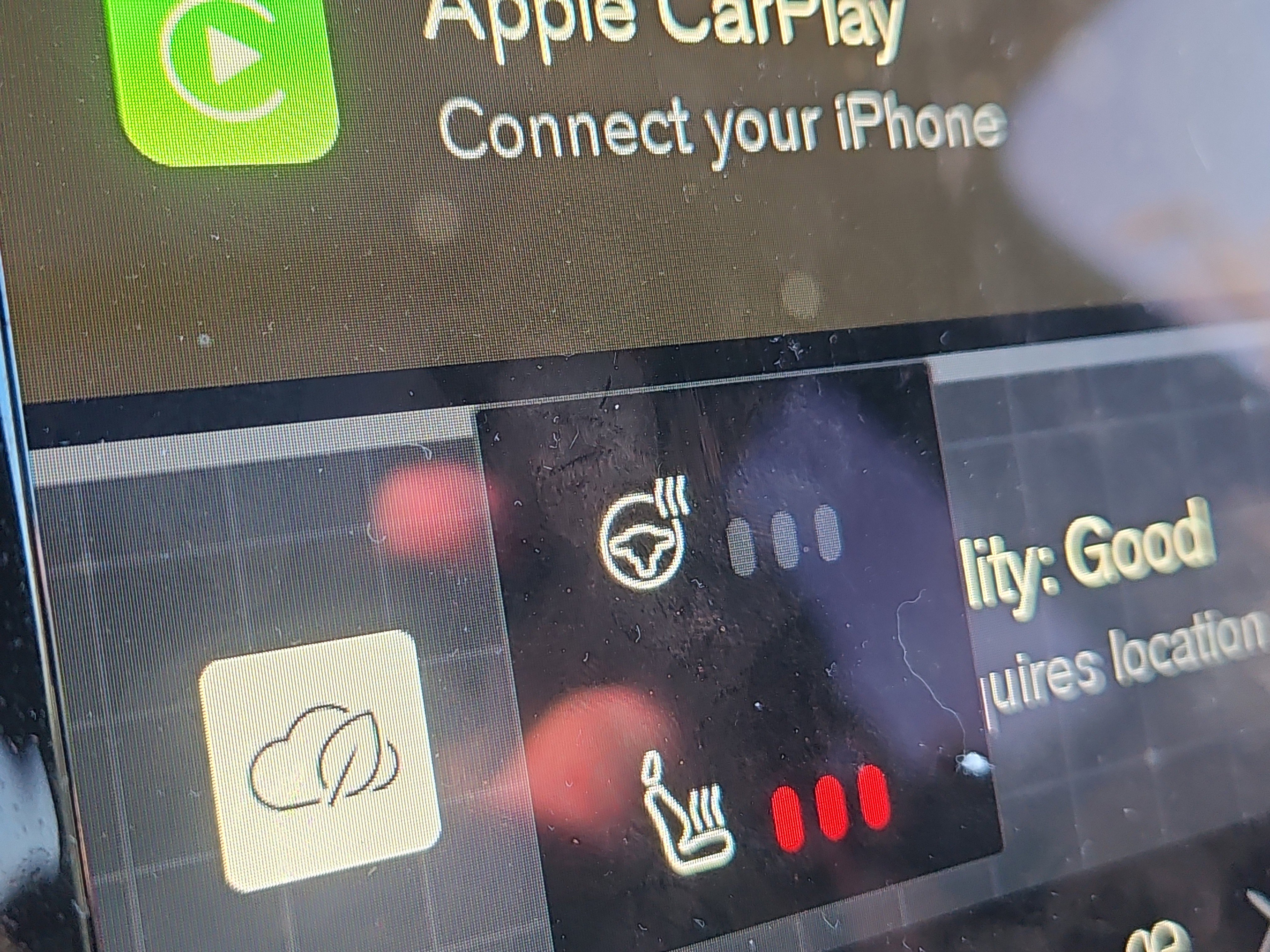 Used 2025 Volvo XC40 B5 Ultra w/ Climate Package image 14