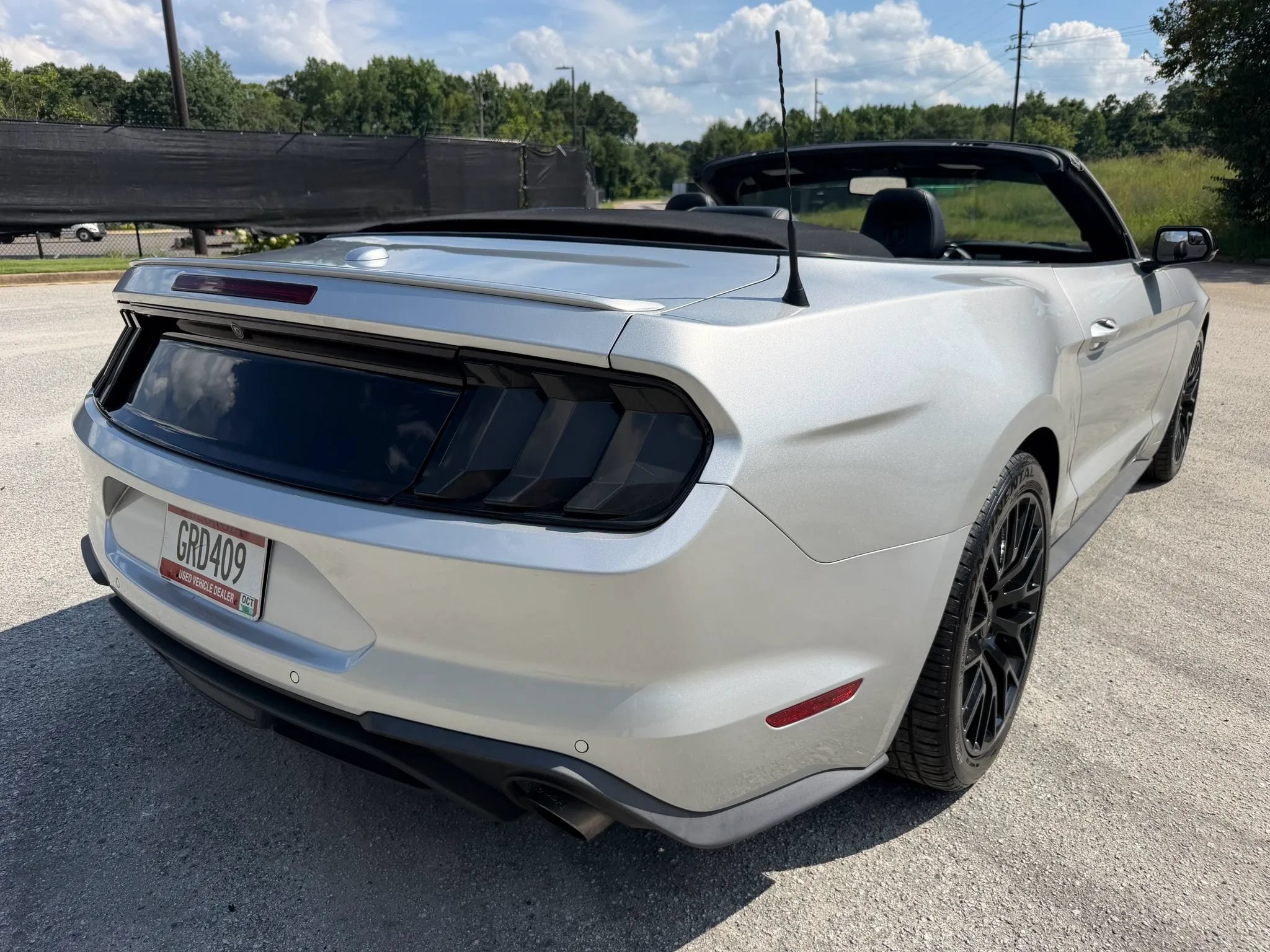Used 2019 Ford Mustang Premium RWD image 5