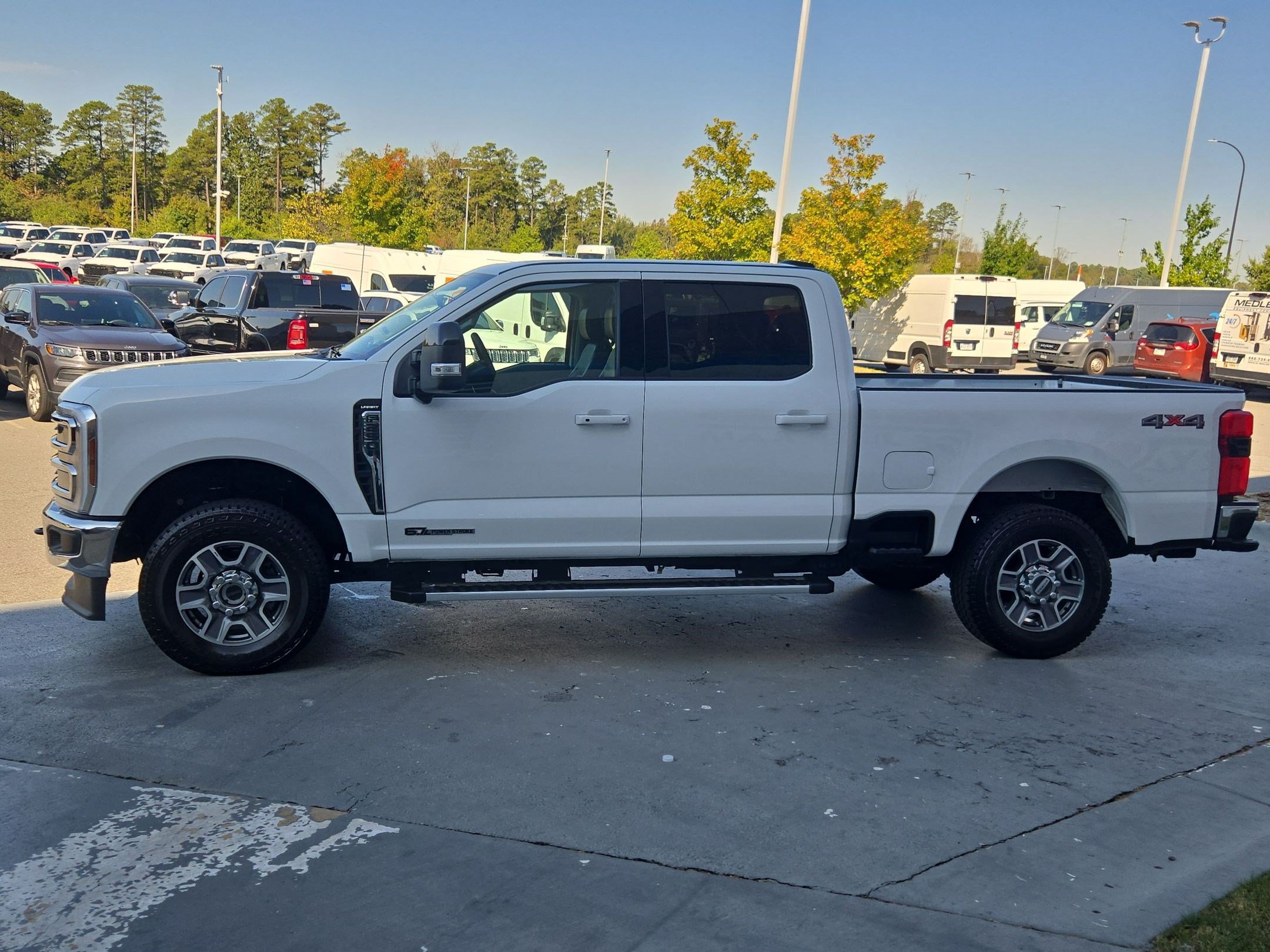 Used 2026 Ford F250 Lariat AWD/4WD image 4