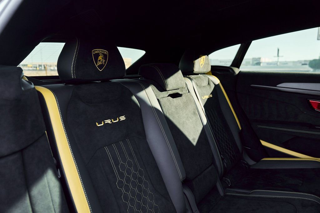 Used 2024 Lamborghini Urus Performante image 44