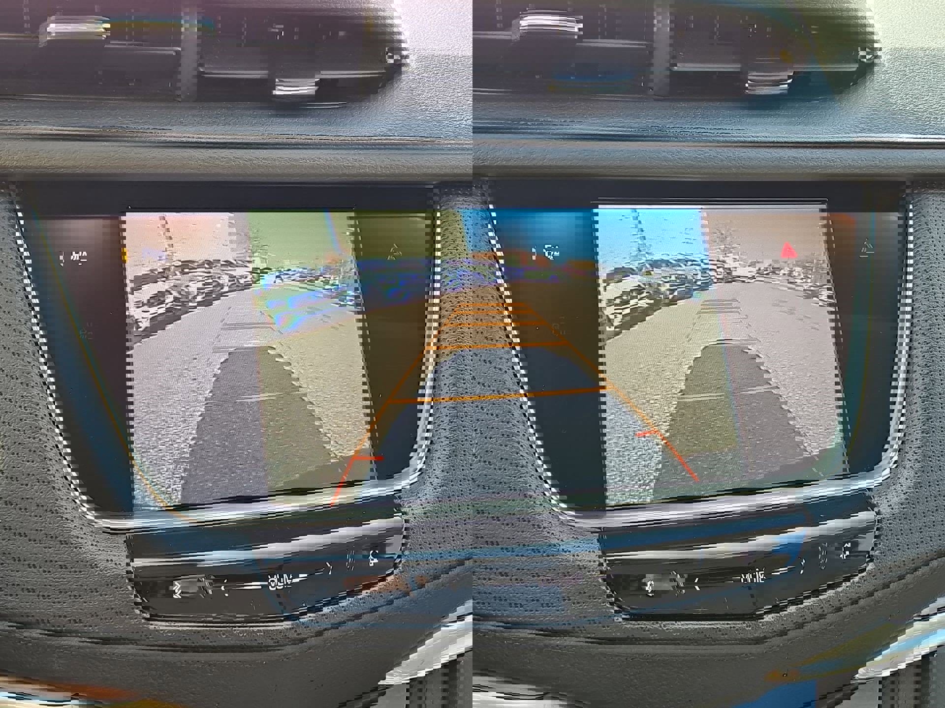 Used 2017 Cadillac XT5 Premium Luxury image 18