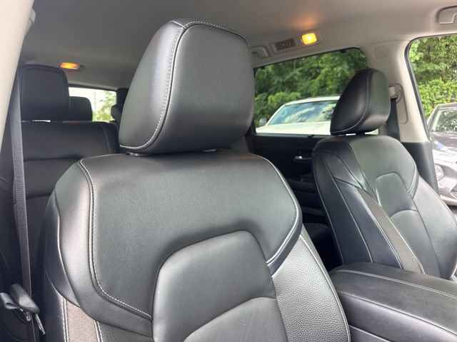 Used 2022 Nissan Pathfinder SL w/ Lighting Package (N92) AWD/4WD image 26