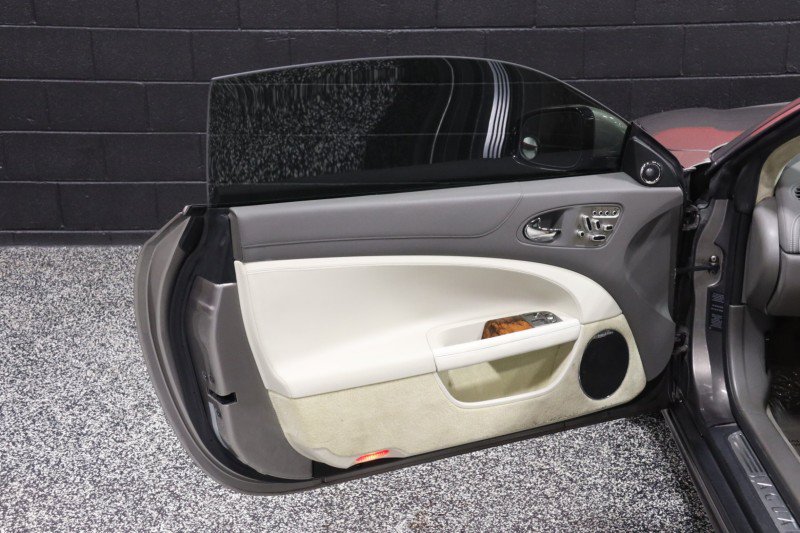 Used 2010 Jaguar XK Coupe RWD image 34