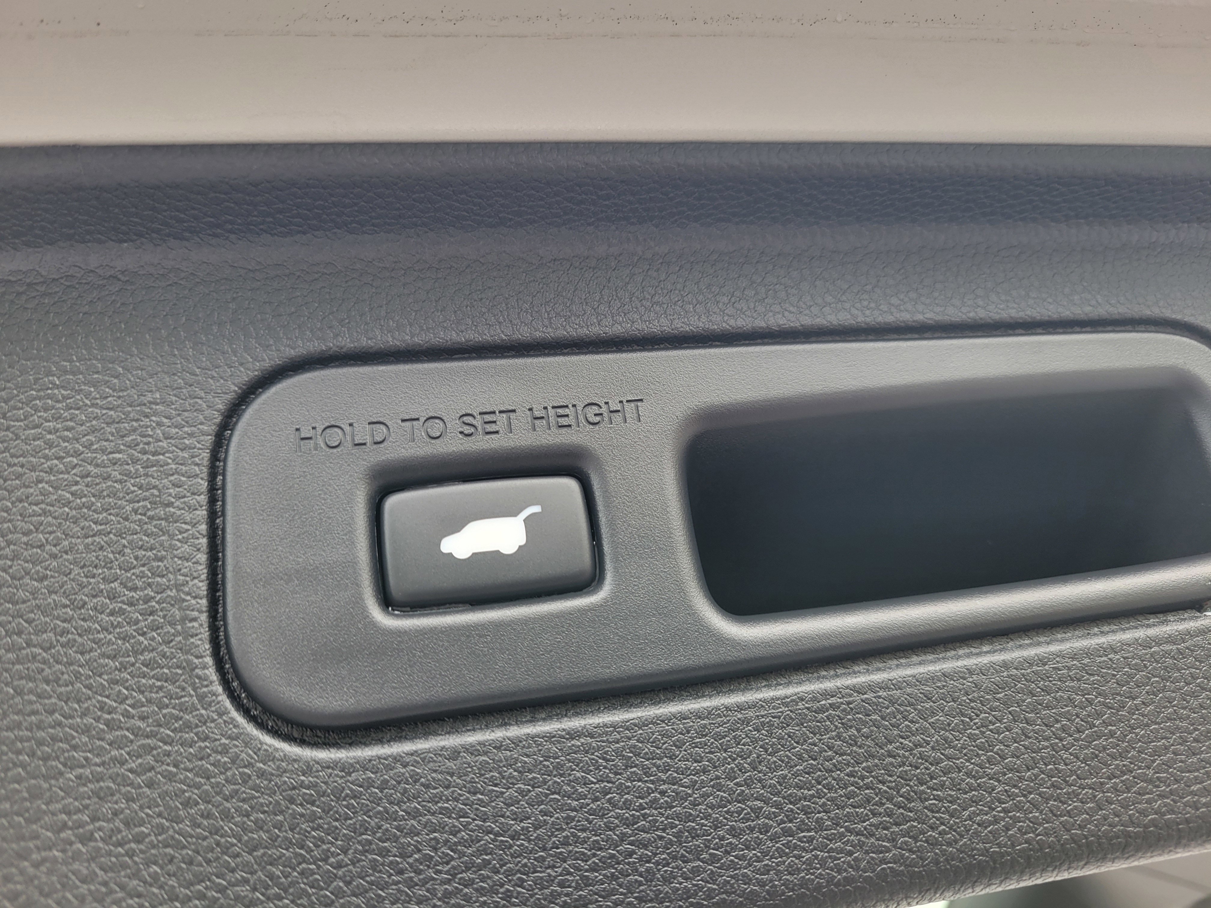 Used 2024 Honda Pilot Touring image 8