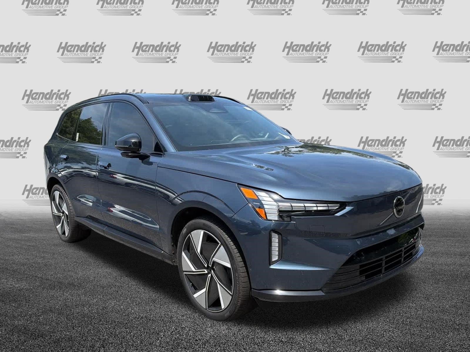 Used 2025 Volvo EX90 Ultra AWD/4WD image 2