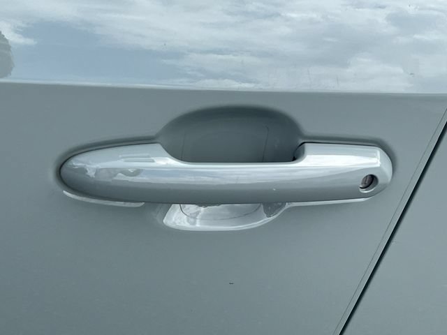 Used 2022 Toyota RAV4 XLE FWD image 40