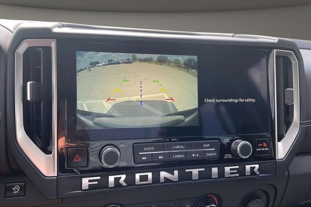 Used 2025 Nissan Frontier SV RWD image 19