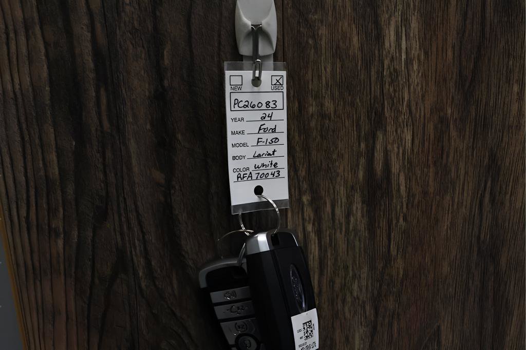 Used 2024 Ford F150 Lariat w/ Equipment Group 502A High image 40