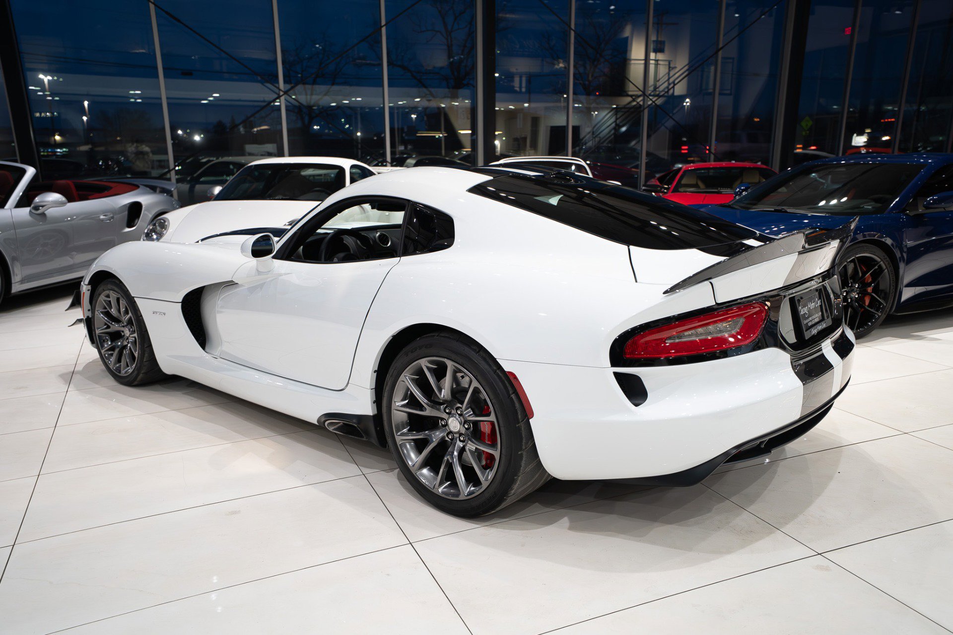 Used 2013 SRT Viper GTS w/ GTS Laguna Interior Pkg image 2