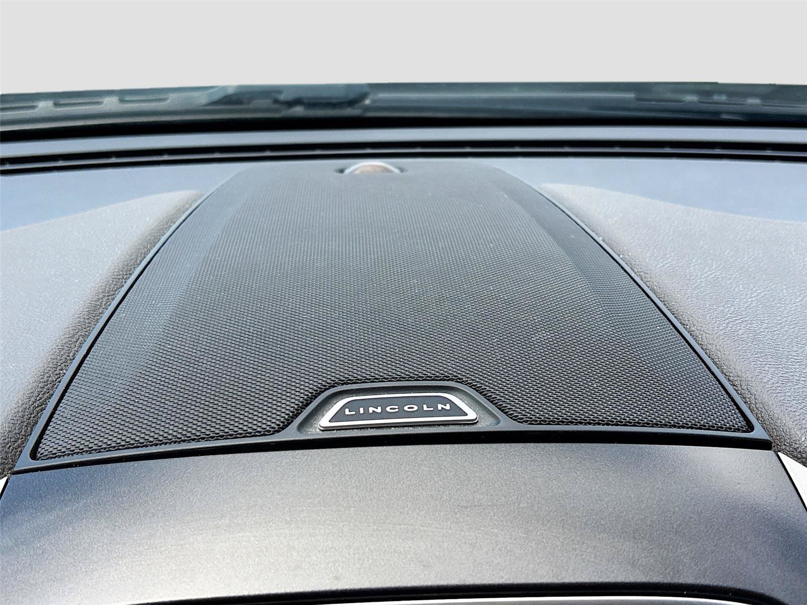 Used 2019 Lincoln Nautilus Select FWD image 19