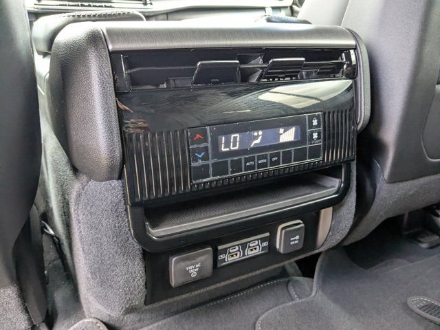 New 2026 Jeep Grand Wagoneer 2WD w/ 8-Passenger Seating Package image 16