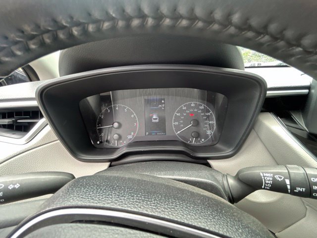Used 2024 Toyota Corolla Cross LE FWD image 12