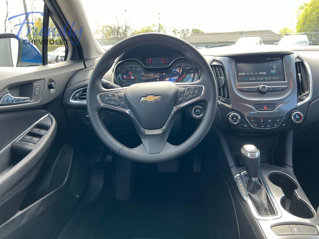 Certified 2017 Chevrolet Cruze LT w/ Convenience Package FWD image 27