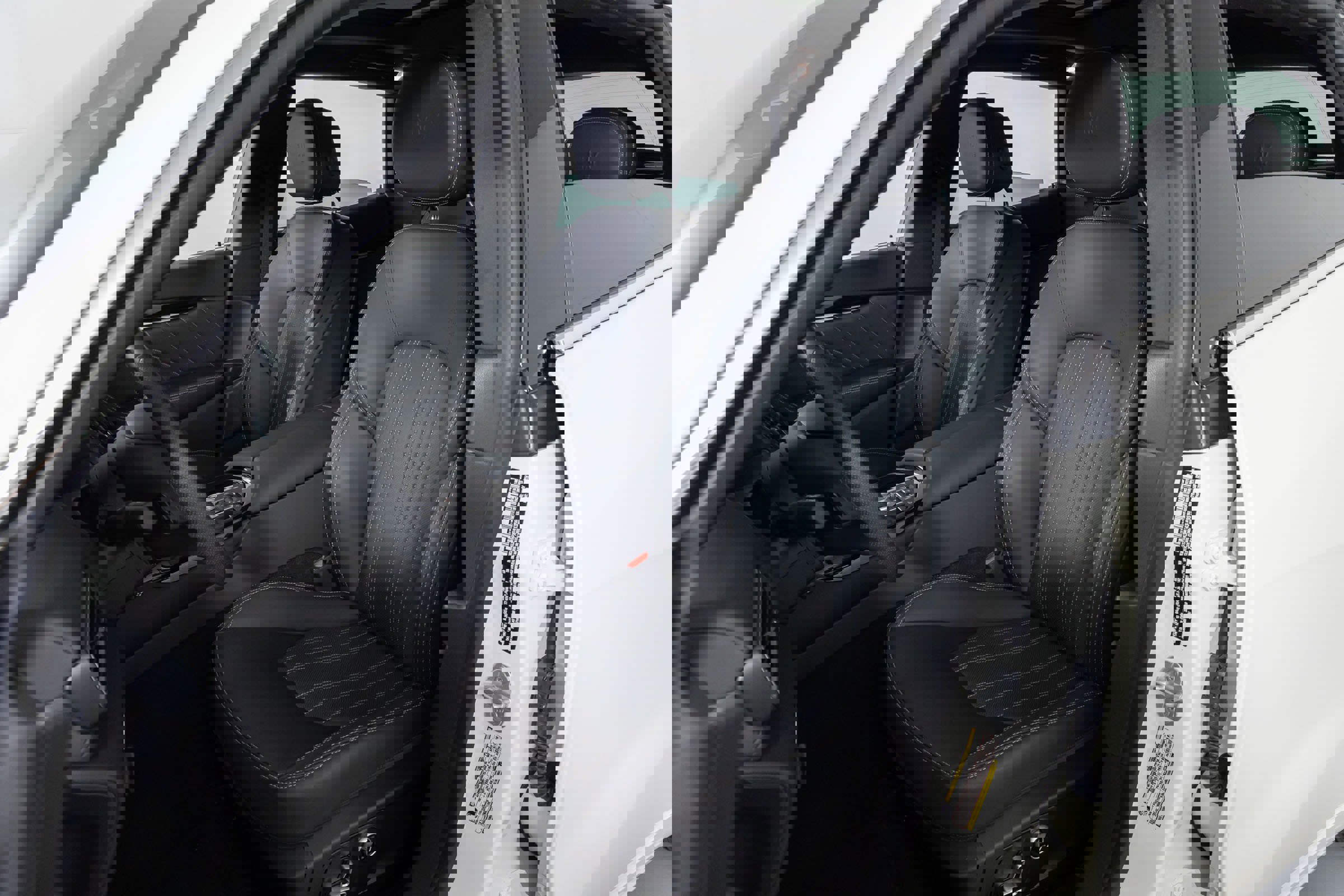 New 2023 Maserati Levante GT image 5