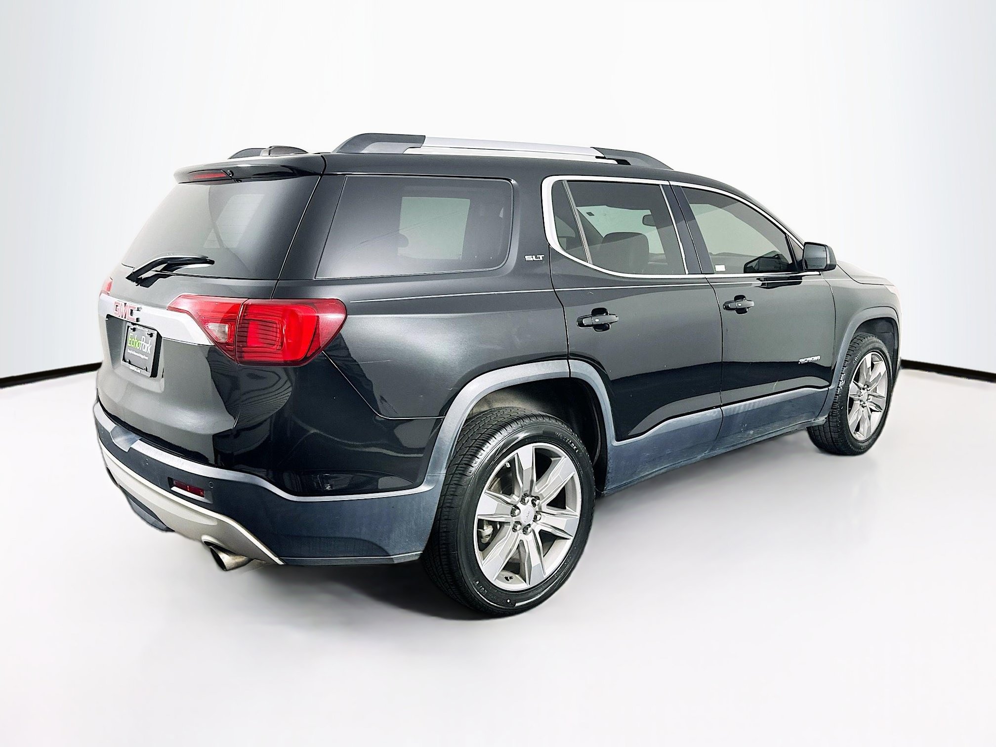 Used 2018 GMC Acadia SLT w/ LPO, Cargo Package FWD image 9