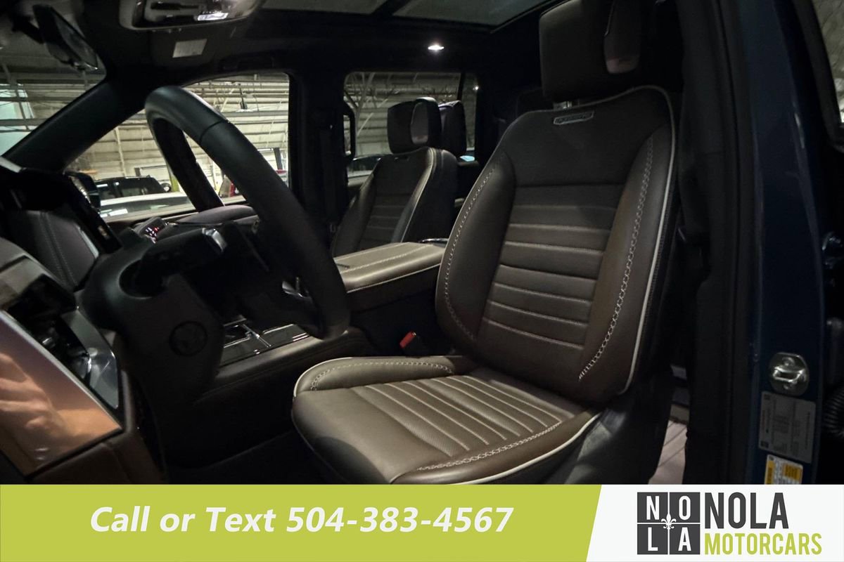 Used 2025 GMC Yukon XL Denali Ultimate w/ LPO, Floor Liner Package image 21