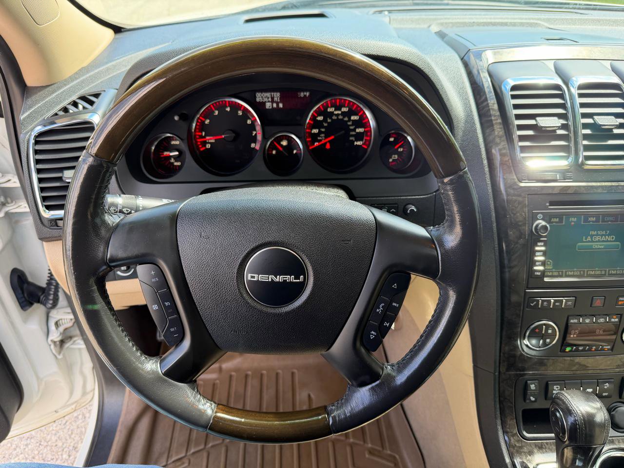 Used 2012 GMC Acadia Denali AWD/4WD image 18