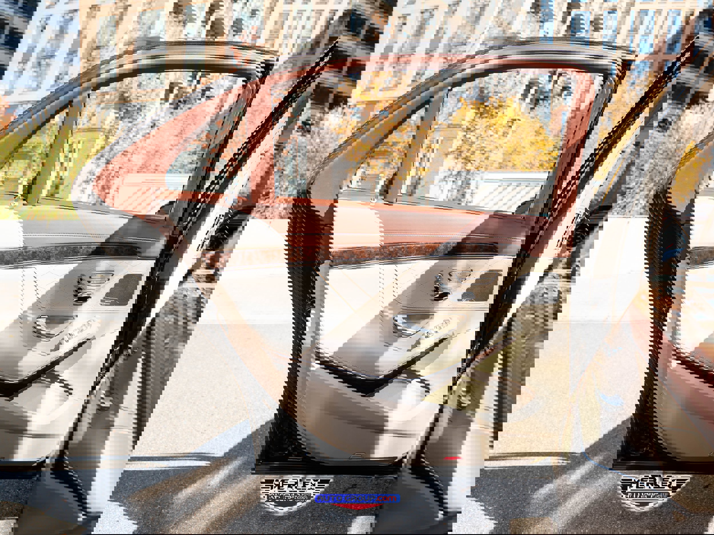 Used 2018 Mercedes-Benz S 560 4MATIC Sedan w/ Premium Package image 46