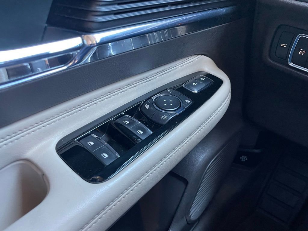 Used 2022 Lincoln Corsair Reserve FWD image 12