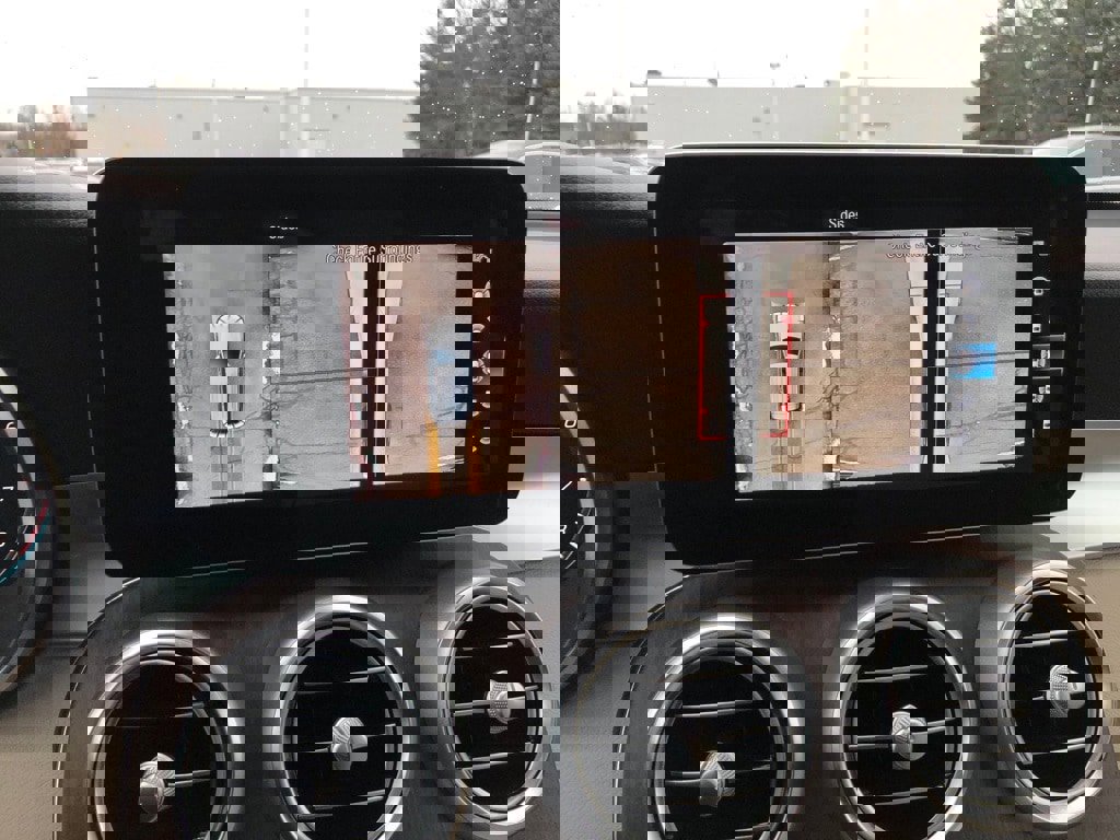 Used 2022 Mercedes-Benz GLC 300 4MATIC image 27