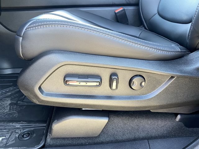 Used 2025 Honda Pilot EX-L image 26