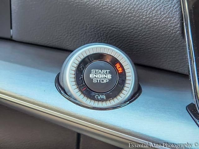New 2026 Jeep Grand Wagoneer 4WD image 17