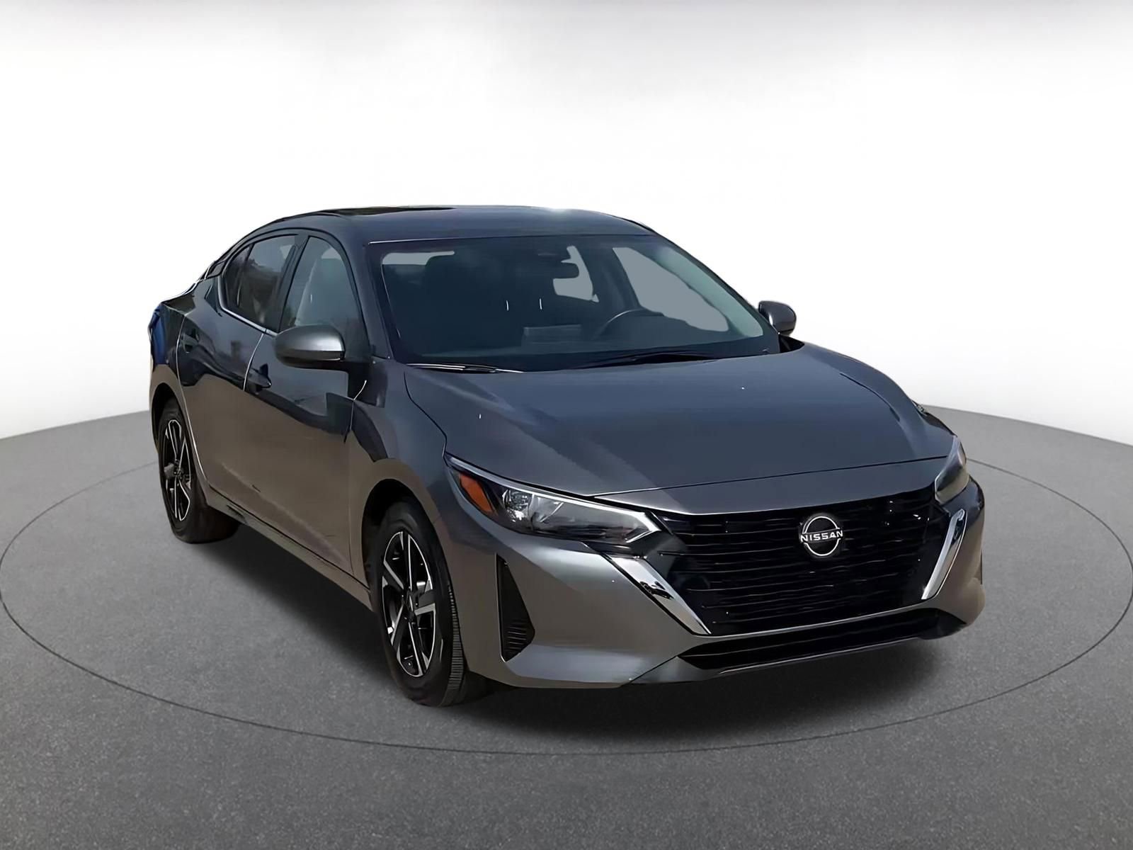 Used 2025 Nissan Sentra SV image 2