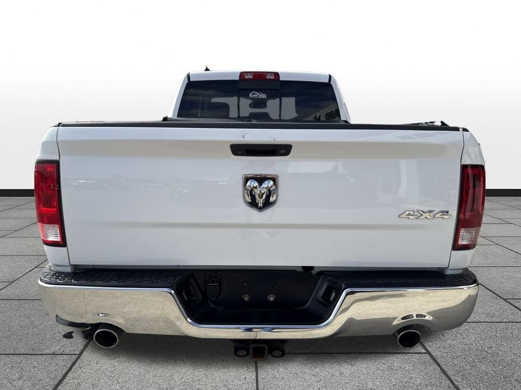 Used 2018 RAM 1500 SLT image 4