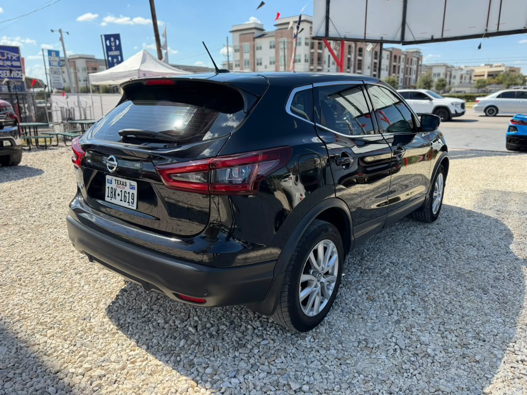 Used 2021 Nissan Rogue Sport S FWD image 7