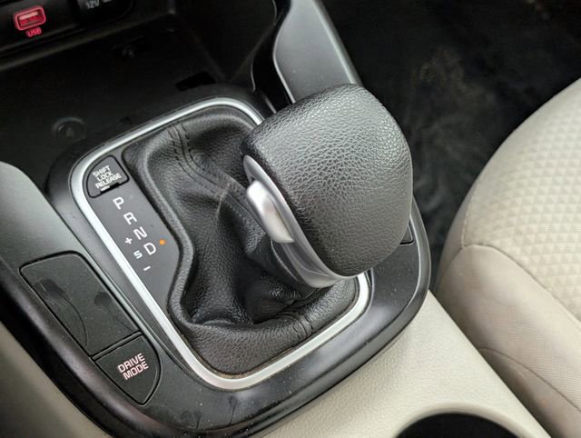 Used 2020 Kia Soul LX image 28