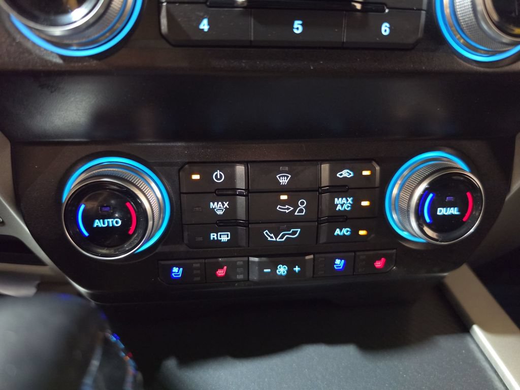 Used 2020 Ford F150 Lariat w/ Equipment Group 502A Luxury AWD/4WD image 17