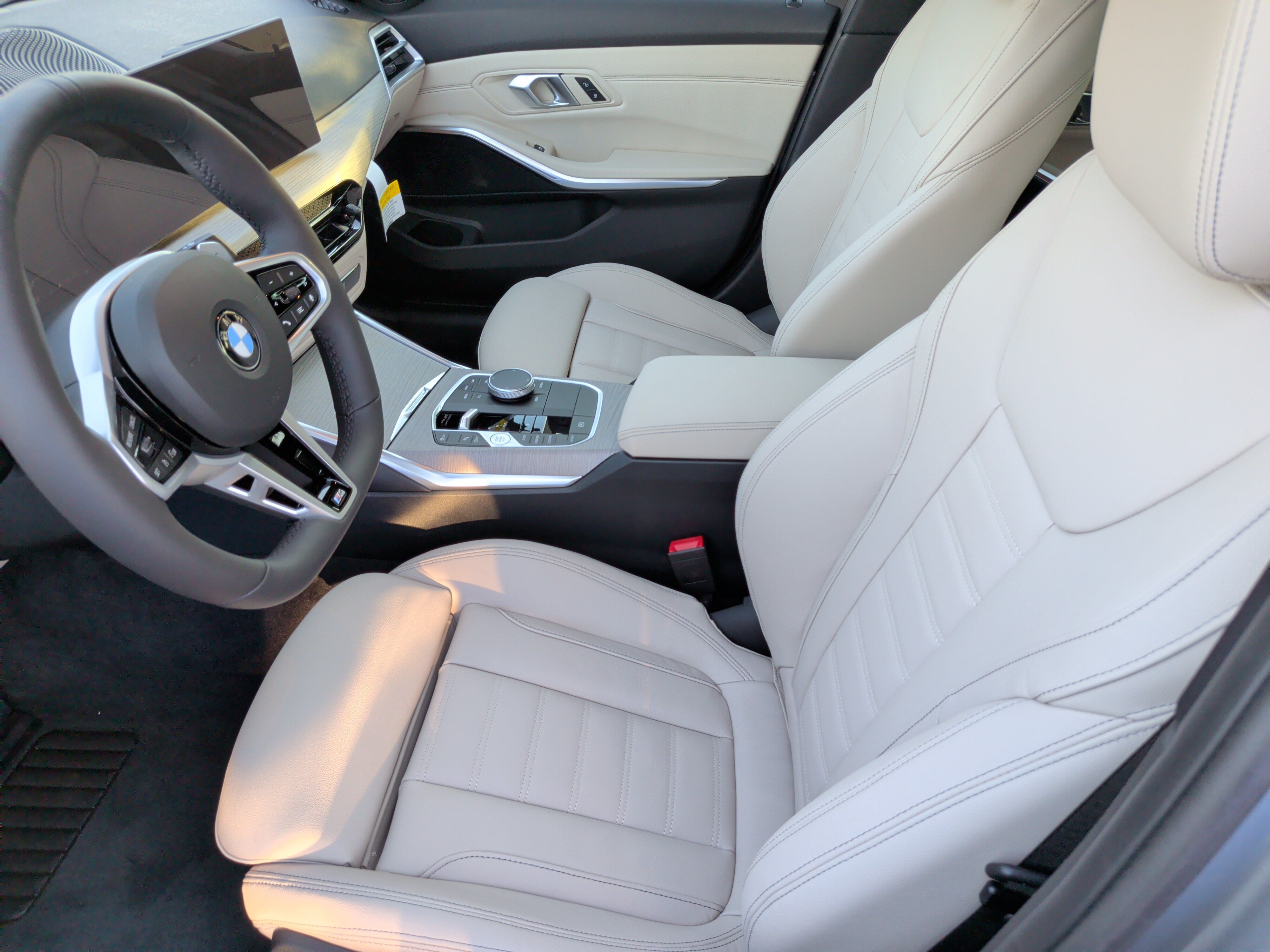 Certified 2026 BMW 330i Sedan w/ M Sport Package RWD image 26
