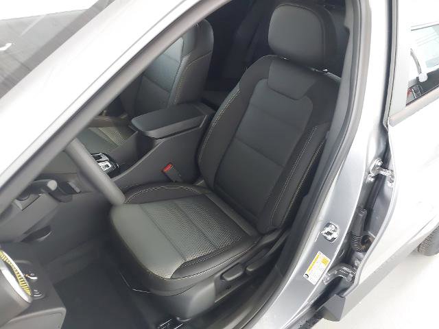 New 2026 Chevrolet Trax LT image 23