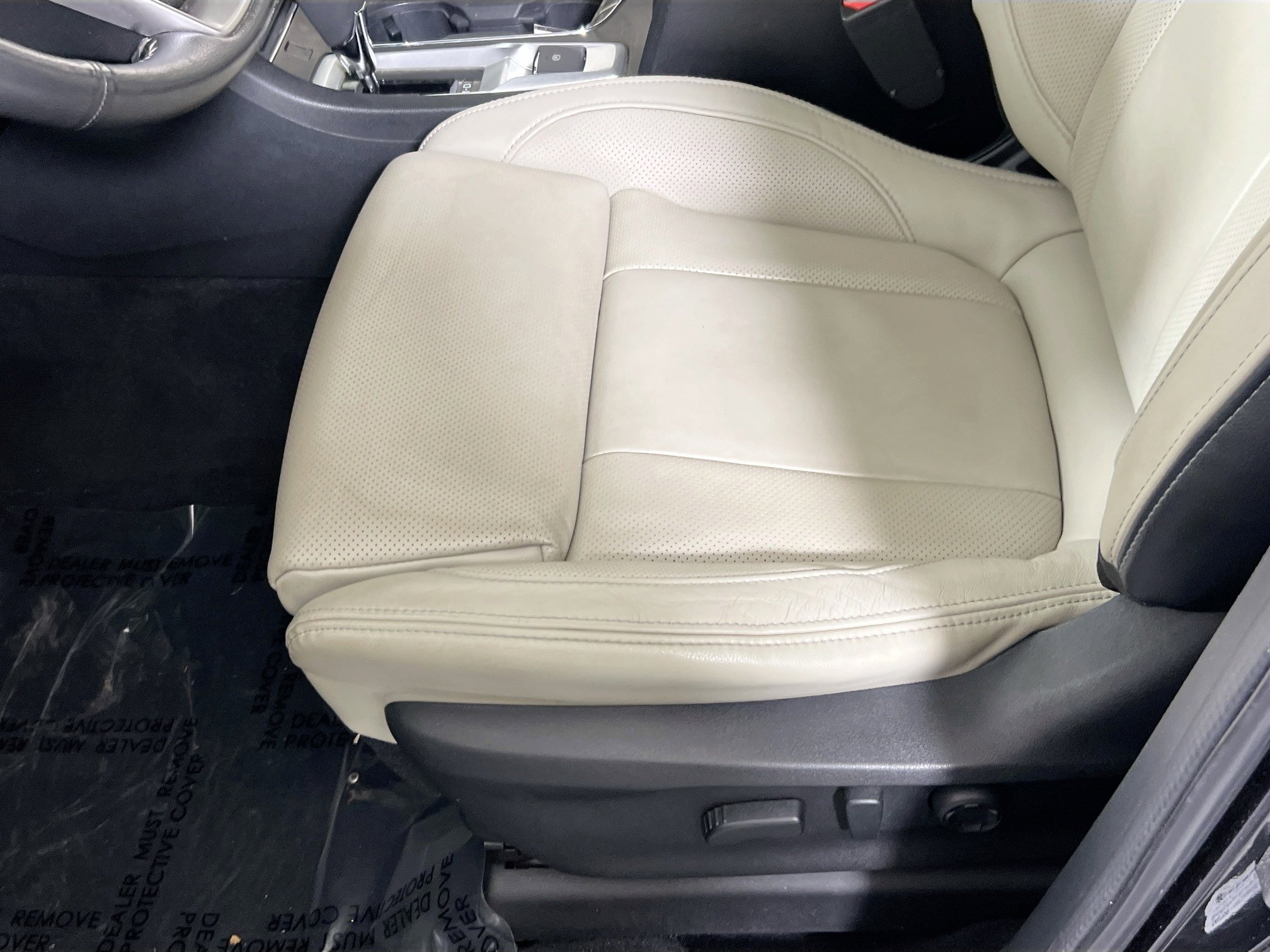 Used 2023 Subaru Ascent Limited image 18